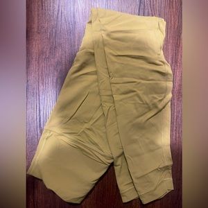 Lululemon size 8 leggings. Soft fabric. Like new.